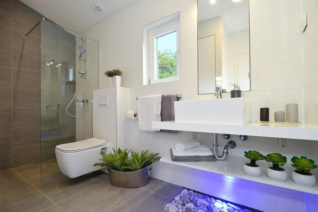Marineblue Apartment Trogir 0*,